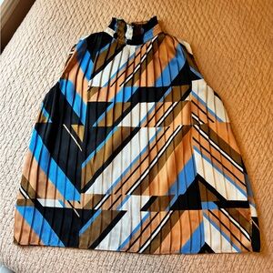 Massimo Dutti Geometric Sleeveless Pleated Blouse w Button Neck, Size 6